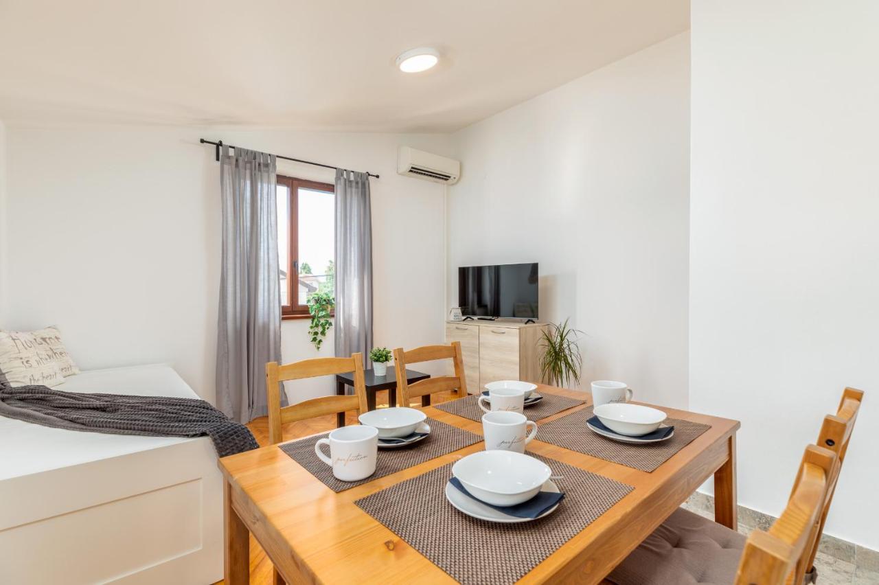 Apartment Tesic Close To The Sea With Shared 4Xbicycles فاجانا المظهر الخارجي الصورة