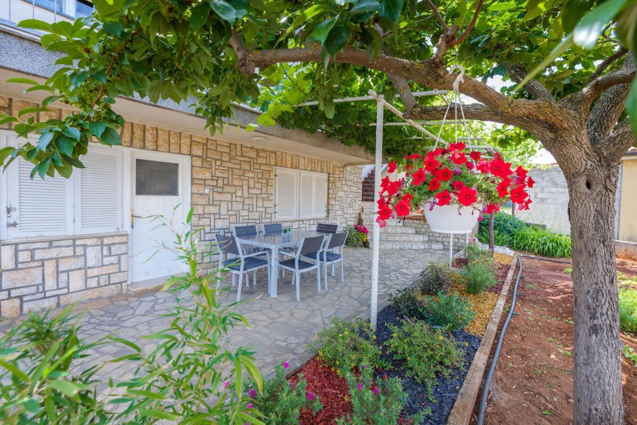 Apartment Tesic Close To The Sea With Shared 4Xbicycles فاجانا المظهر الخارجي الصورة
