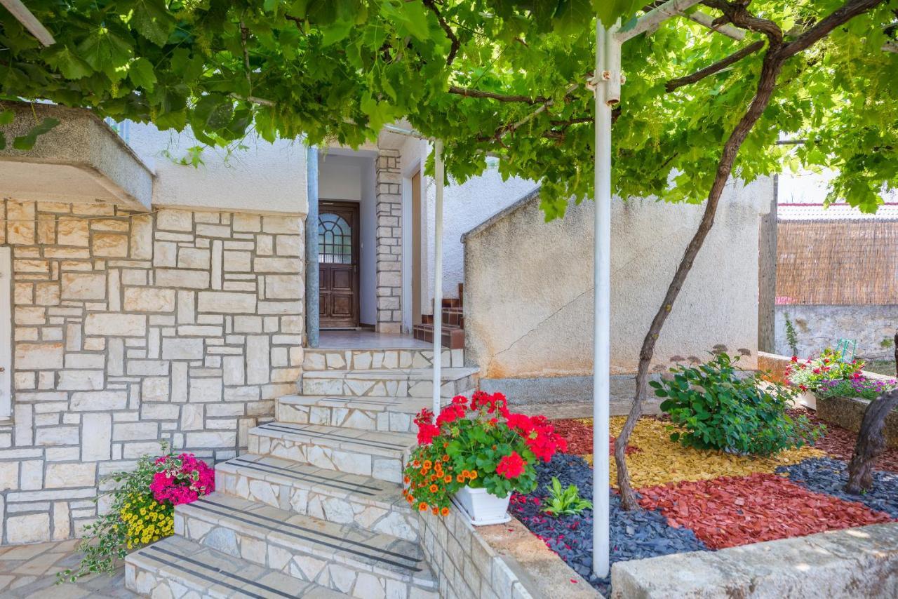 Apartment Tesic Close To The Sea With Shared 4Xbicycles فاجانا المظهر الخارجي الصورة