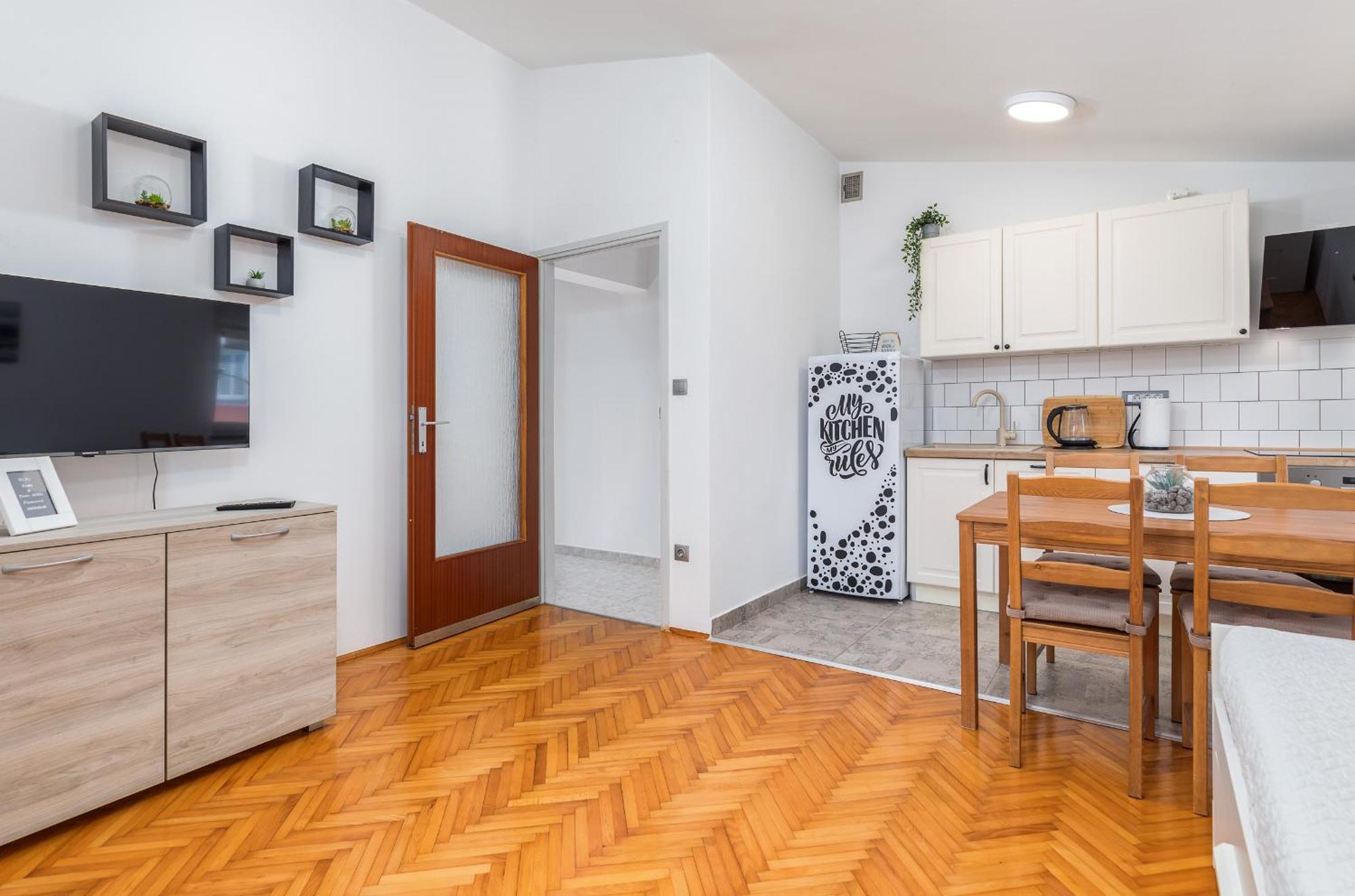 Apartment Tesic Close To The Sea With Shared 4Xbicycles فاجانا المظهر الخارجي الصورة